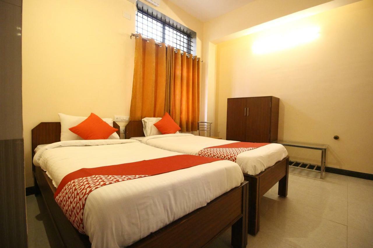 Oyo Flagship 30734 Jeevan Lodge Shimoga Extérieur photo